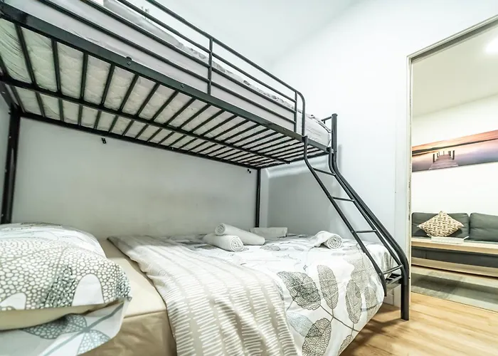 New Flat , Modern , Wifi, 10Min Sol, 5 Reina Sofia